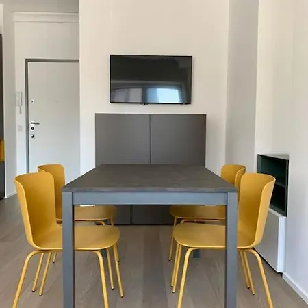 Splendido Bilocale In Zona Apartment *